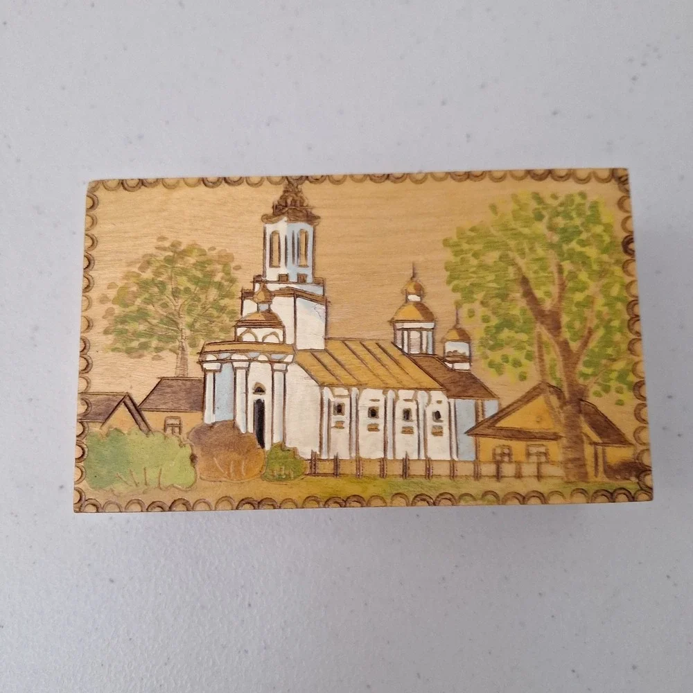 Vtg 1969 USSR‎ Russian Carved Wood Folk Art Pyrography Jewelry Trinket Box 5.5